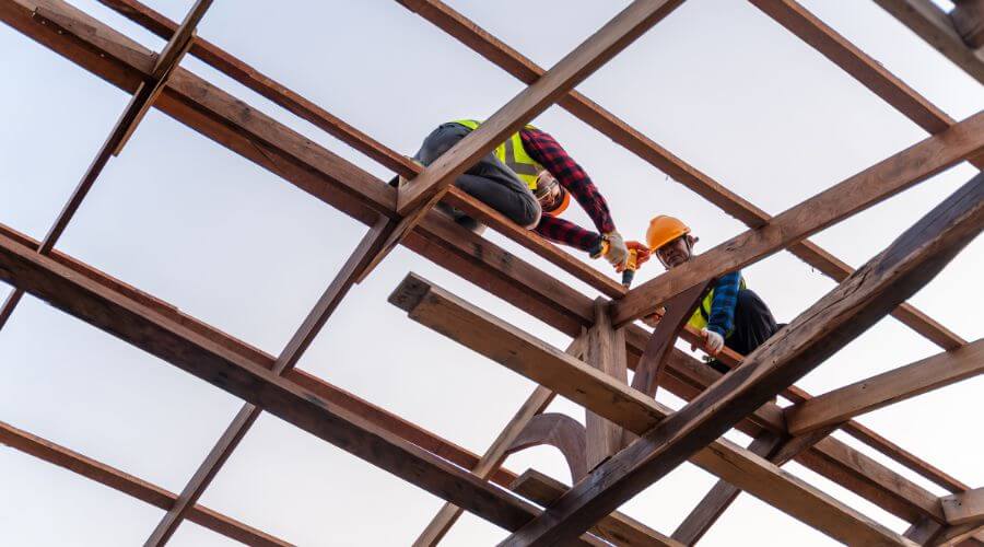 Professional gutter cleaning services in Victoria, KS